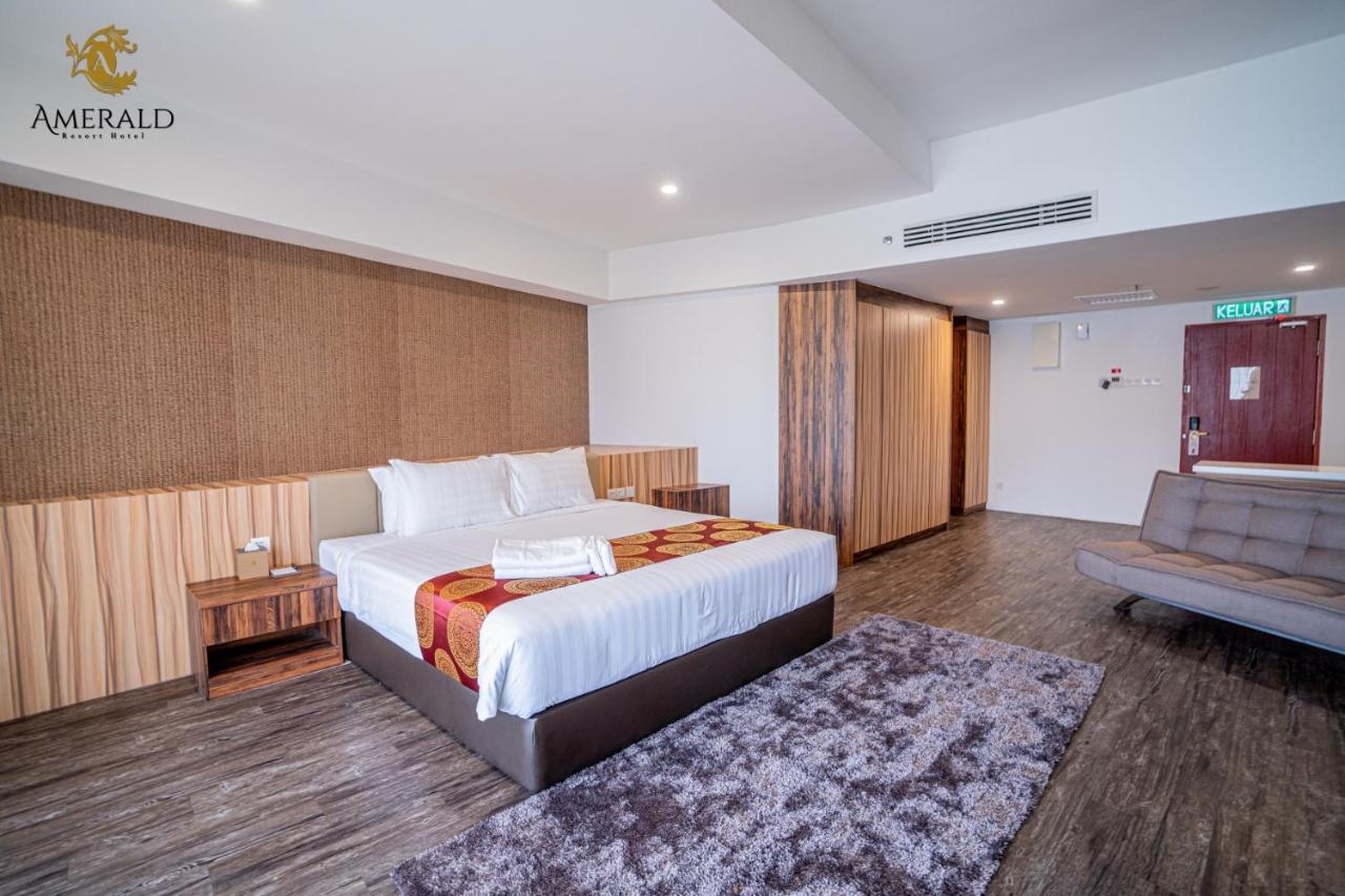 Amerald Resort Hotel Desaru Pengerang Exterior foto